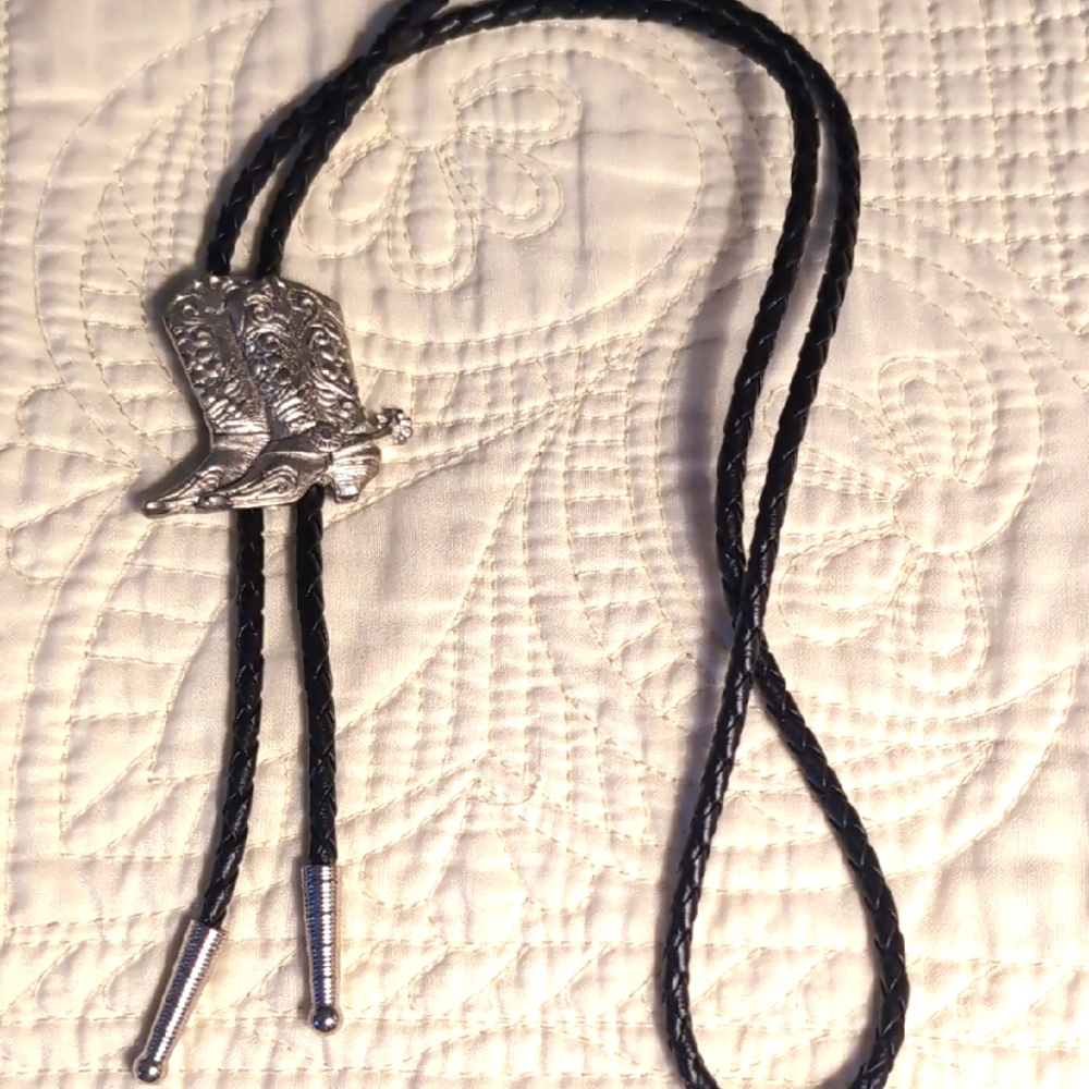 Silver Boot Bolo Tie